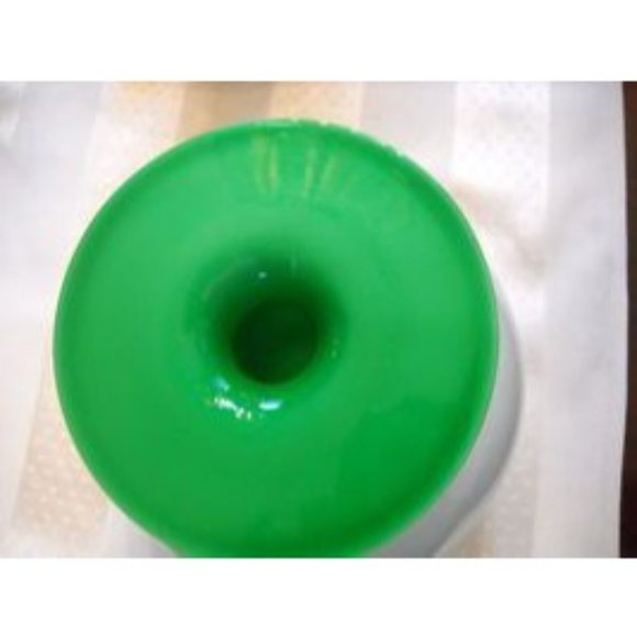 Gorgeous Designs Art Deco Contemporary White Over Green Very Unique Vase - Picture 5 of 6